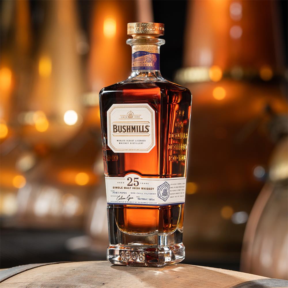 Bushmills Single Malt 25 jaar - Slijterij Rue Pinard 