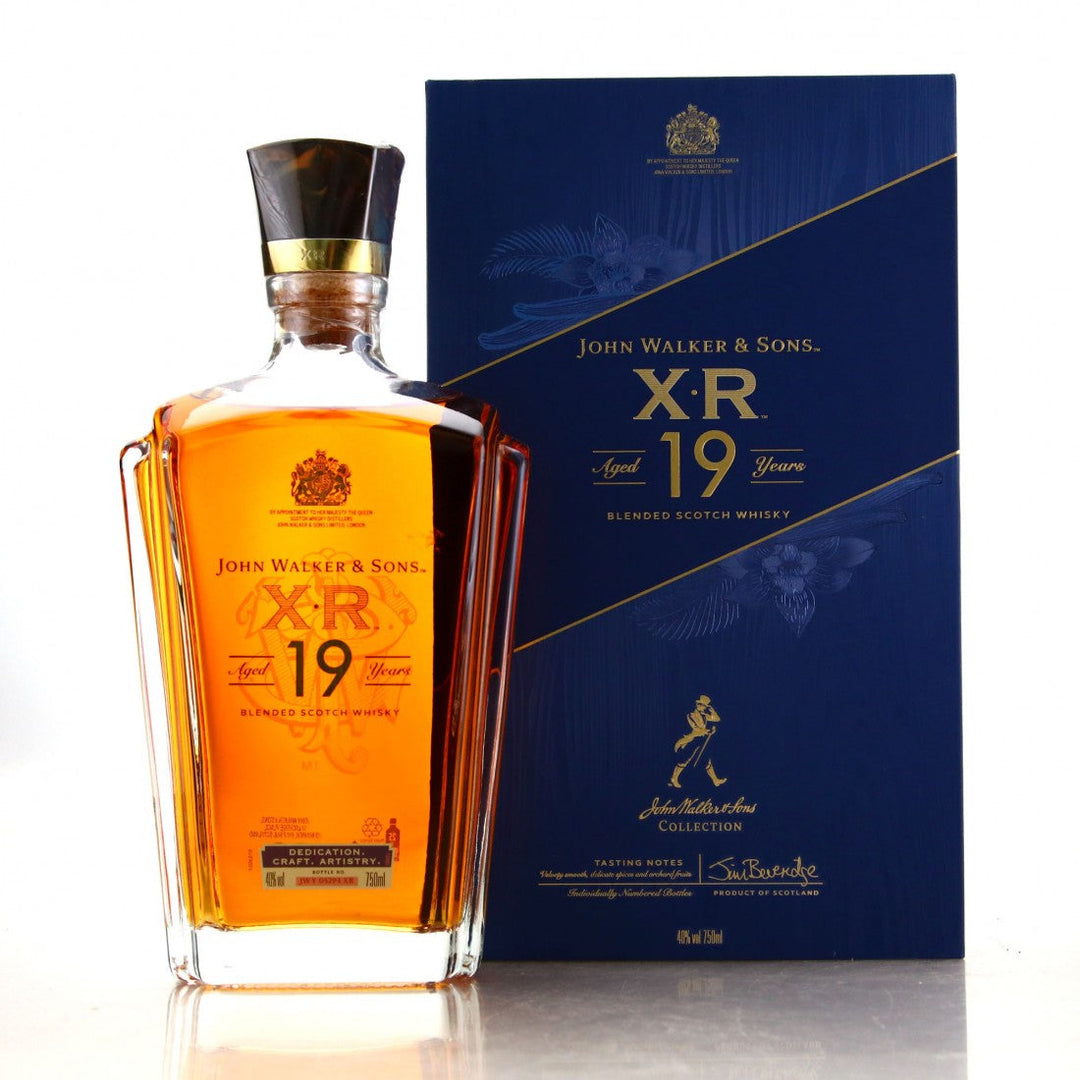 Johnnie Walker & Sons XR 19 Year Old - Slijterij Rue Pinard 