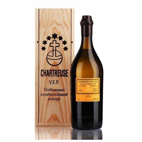 2019 Chartreuse V.E.P. jaune Yellow Liqueur - Rue Pinard